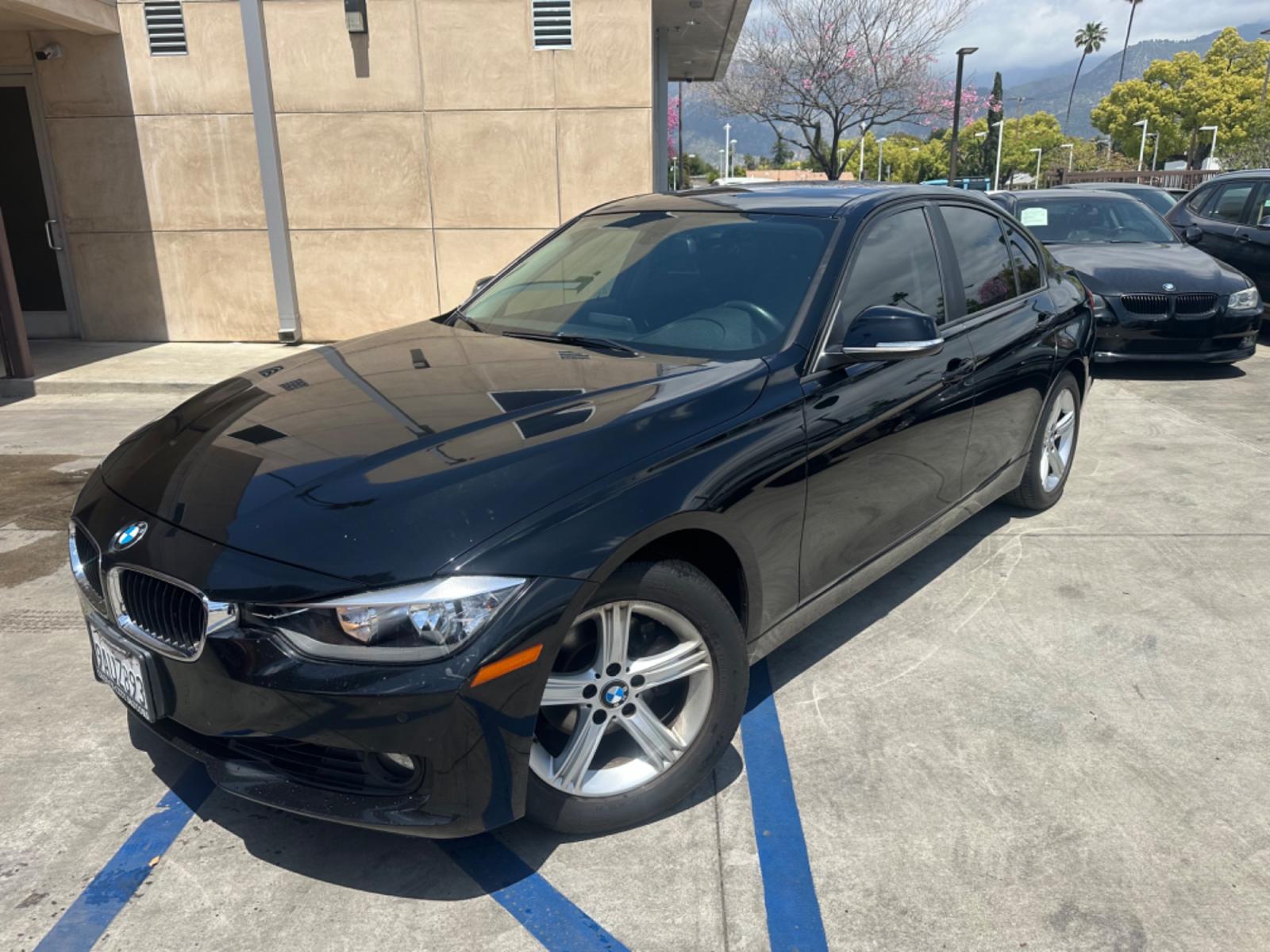 2015 Black Metallic /Black BMW 3-Series 328i SULEV (WBA3C1C58FK) with an 2.0L L4 DOHC 16V engine, 8-Speed Automatic transmission, located at 30 S. Berkeley Avenue, Pasadena, CA, 91107, (626) 248-7567, 34.145447, -118.109398 - Navigation! Leather Seats! Moon-roof! Back up Camera! This 2015 BMW 3-Series 328i SULEV looks and drives well. We can help! We are the bank. All our cars are thoroughly inspected and reconditioned by our technicians. FREE CARFAX report. Stop by or call to speak with our friendly staff. Whether you h - Photo #1